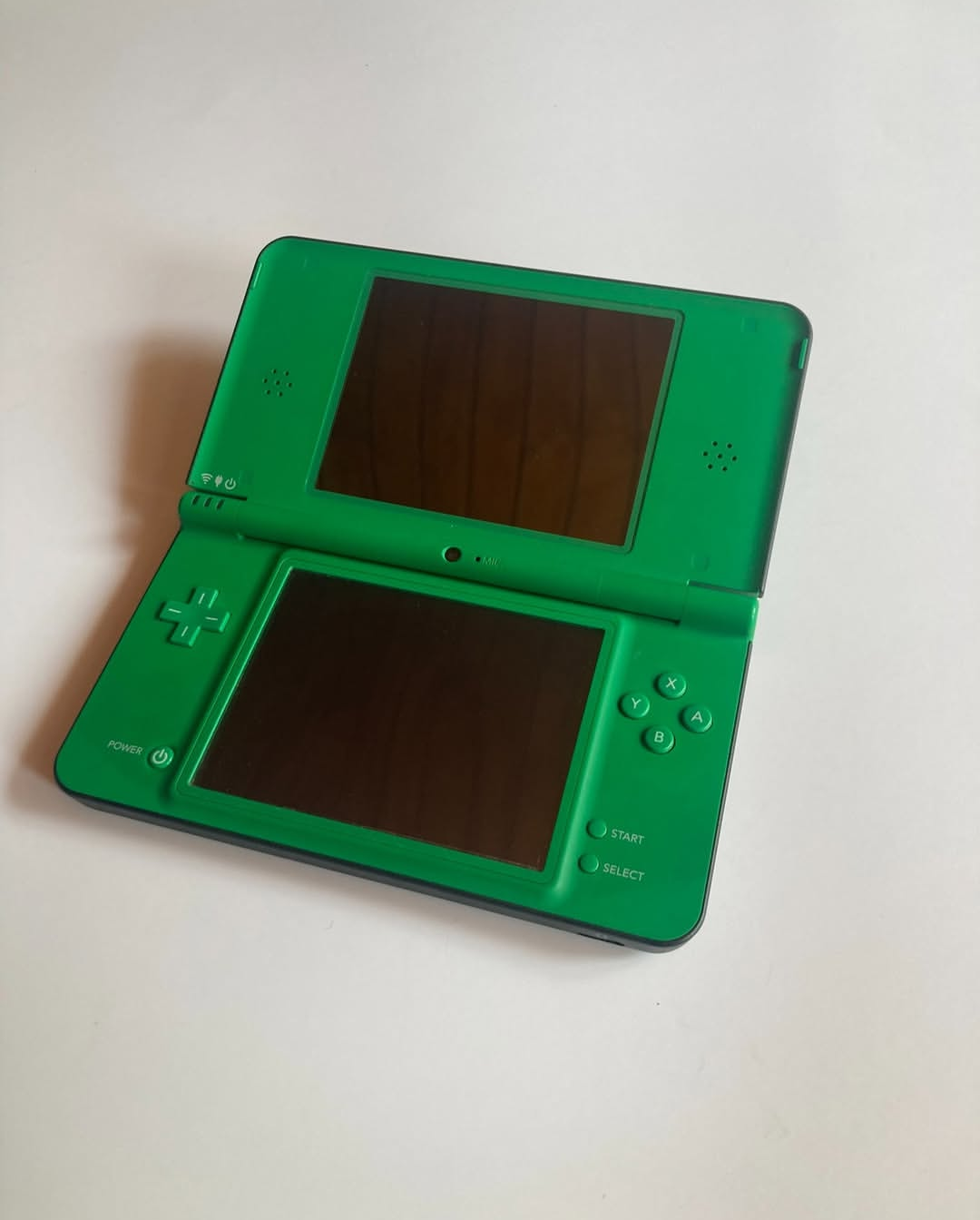 Nintendo DS XL (seminueva)
